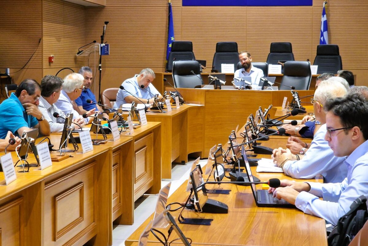 Kλιμακώνουν τις αντιδράσεις τους οι Δήμαρχοι της Δυτικής Ελλάδας ενάντια στην επιχειρούμενη συγχώνευση των ΦοΔΣΑ Ηλείας