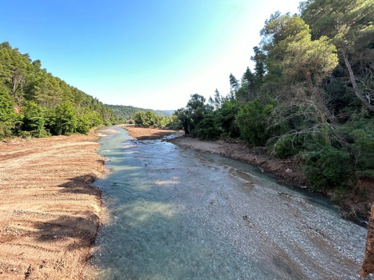Π.Ε. Ηλείας: Διευρυμένος καθαρισμός του Ερυμάνθου ποταμού