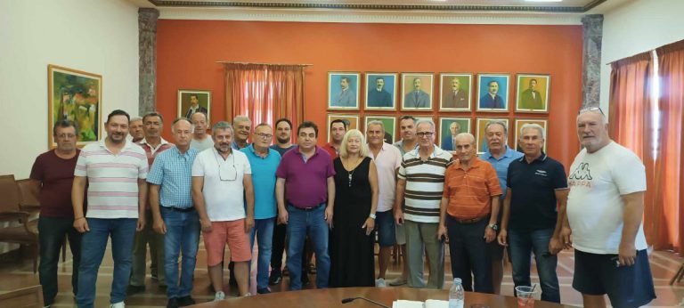 «Ενωμένοι αλλάζουμε τον Πύργο»: Η συντριπτική πλειοψηφία των προέδρων δημοτικών κοινοτήτων συμπορεύονται με τον Τάκη Αντωνακόπουλο