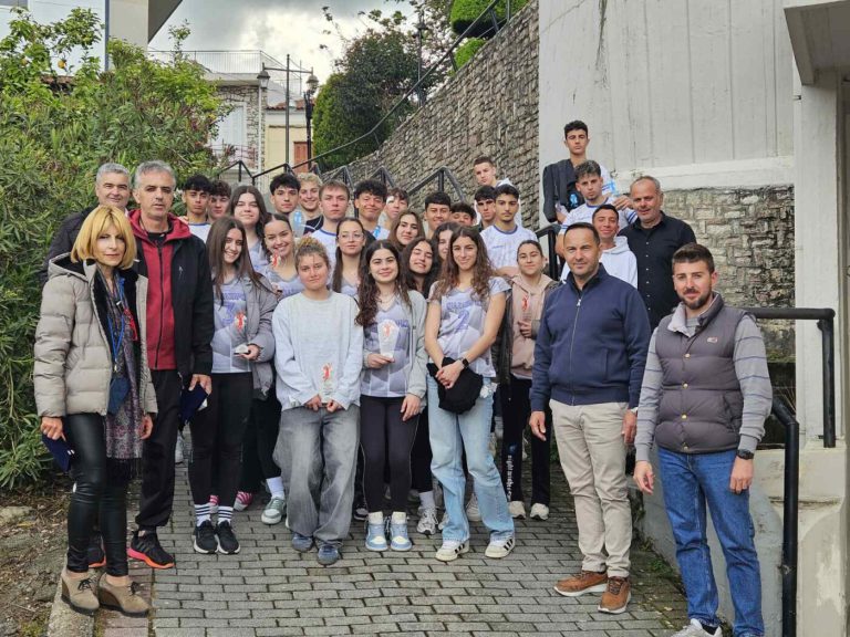 Θερμή υποδοχή και βράβευση των Πρωταθλητών -ποδοσφαίρου και βόλεϊ- του Λυκείου Ζαχάρως (pics)