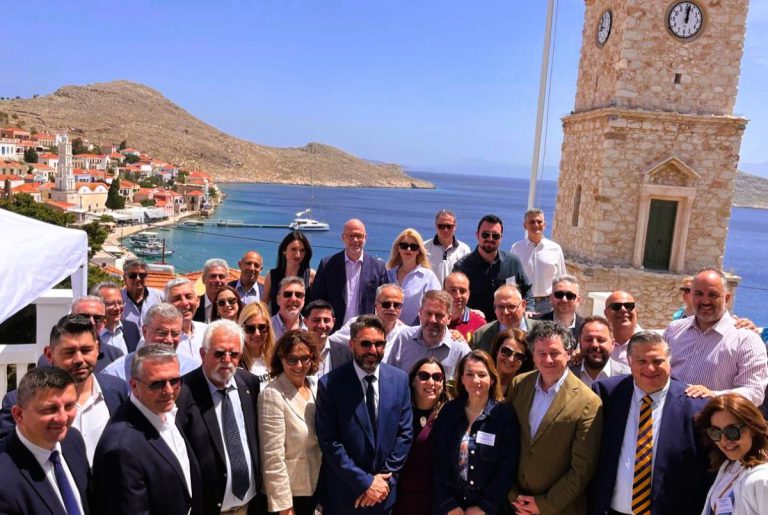 Στην Xάλκη ο Χρ. Χριστοδουλόπουλος