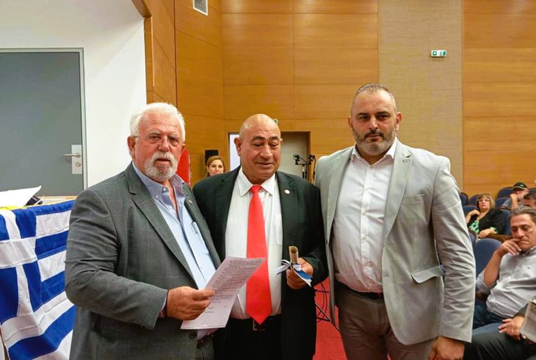 Δήμος Ήλιδας: Aνακήρυξε σε επίτιμο δημότη τον Ανδρέα Θεοδοσίου