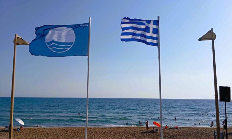 Κουρούτα: Aναρτήθηκε η Γαλάζια Σημαία για το καλοκαίρι του 2024