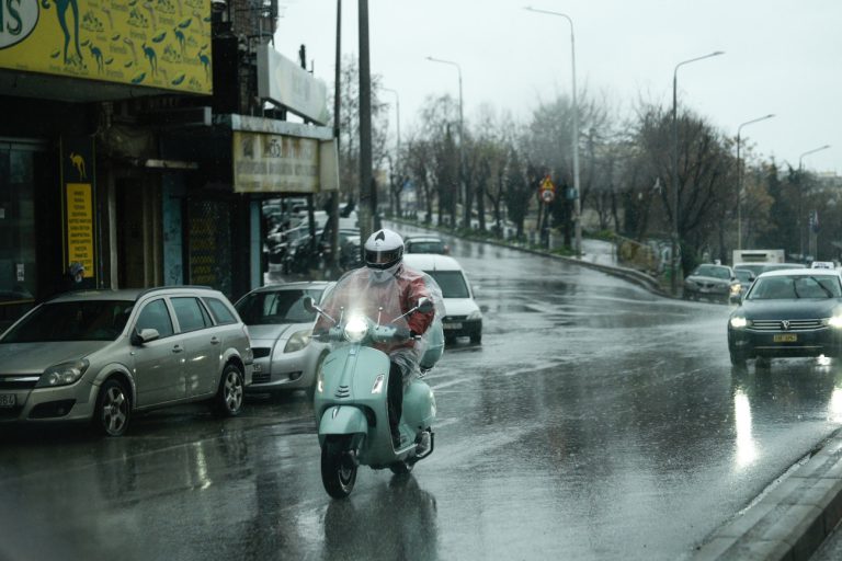 Kαιρός: Έρχονται ισχυρές καταιγίδες τις επόμενες ώρες – Οι επικίνδυνες περιοχές