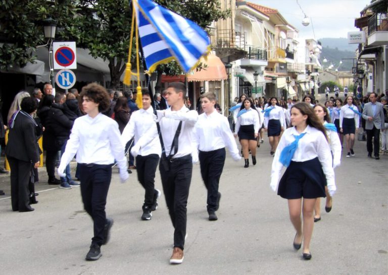 Δήμος Ανδρίτσαινας-Κρεστένων: Η νεολαία εντυπωσίασε στις εκδηλώσεις για την εθνική επέτειο της 25ης Μαρτίου 1821 (pics)
