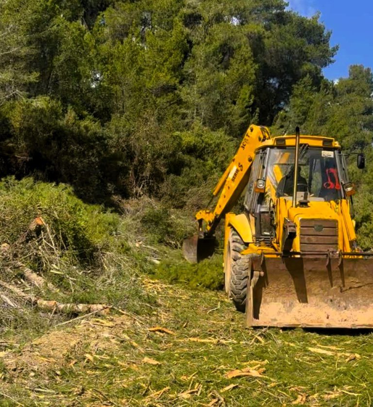 Νέες αντιπυρικές ζώνες από το δήμο Ήλιδας σε περιοχές που γειτνιάζουν με δασικές εκτάσεις