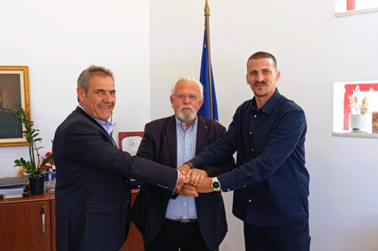 Δήμος Ήλιδας: Kουτρουμπής αντί Τρικόγια