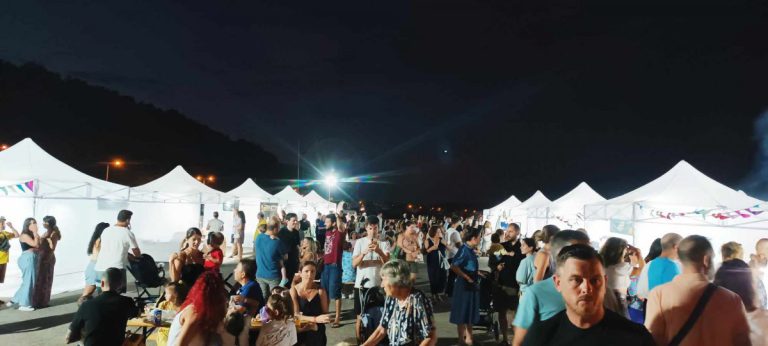 1ο Food Festival στο Κατάκολο: Πολύς κόσμος στην έναρξη (upd)