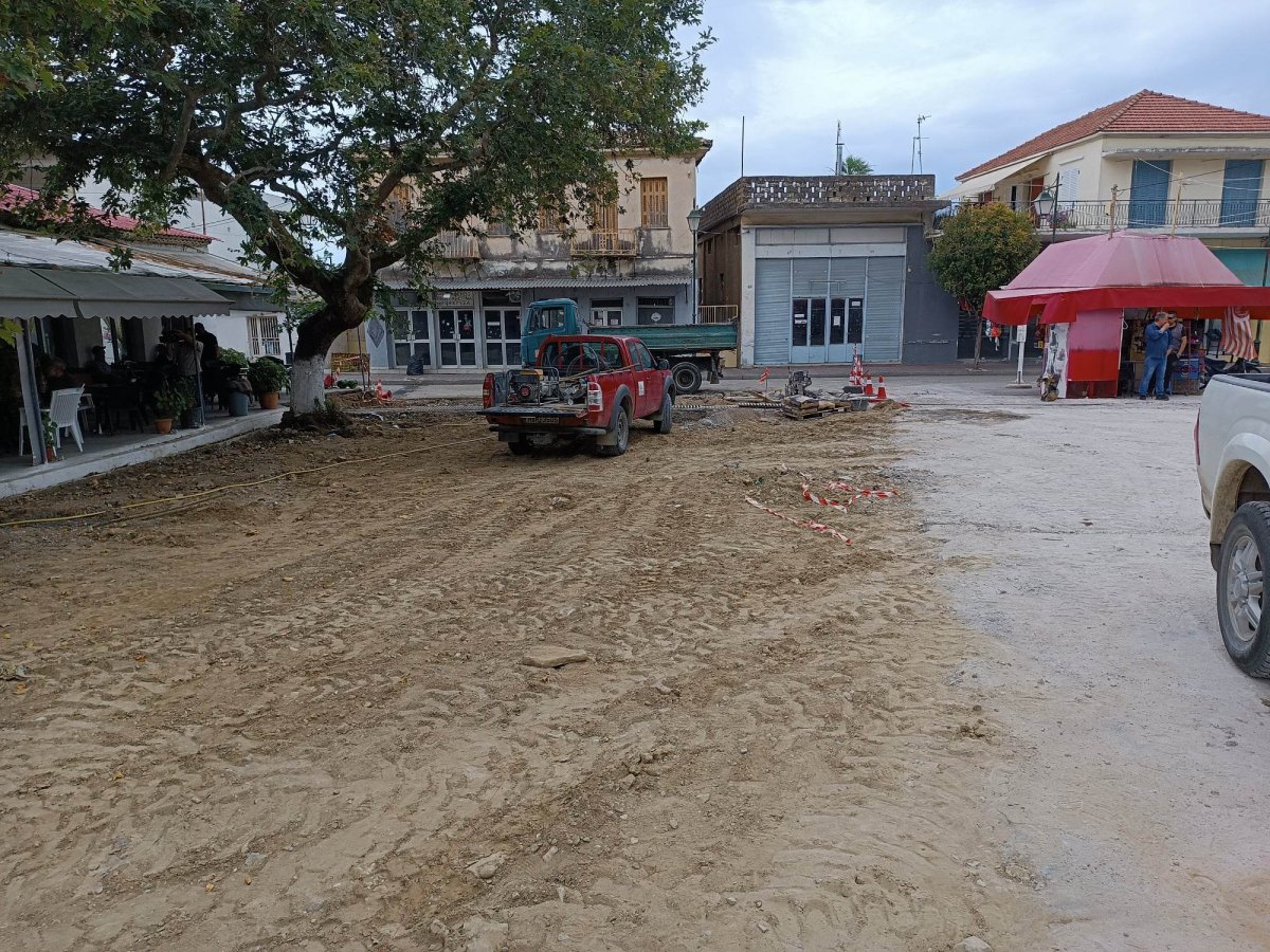 Δήμος Πύργου: Σημαντικά έργα σε εξέλιξη στην κοινότητα Επιταλίου - Ανάπλαση πλατείας και ασφαλτόστρωση περιφερειακής οδού