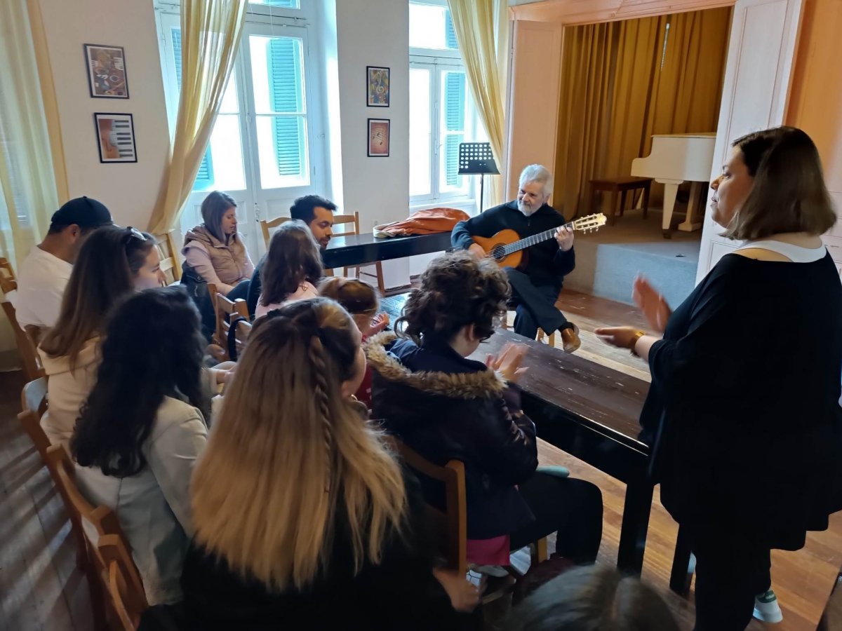 Το Ειδικό Δημοτικό Σχολείο Κρεστένων στο Ελληνικό Ωδείο Πύργου: Σε επαφή με τη μουσική