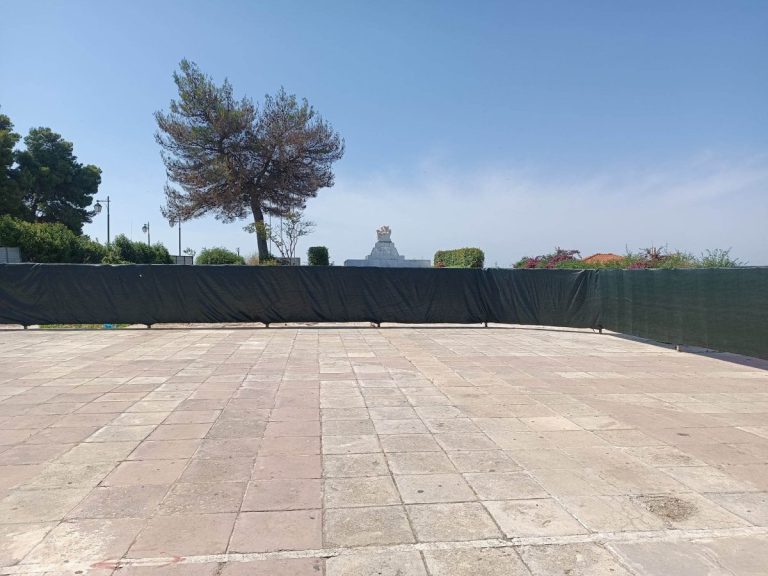 Δήμος Πύργου: Αυτός είναι ο πραγματικός λόγος για την διακοπή του έργου ανάπλασης στην κεντρική πλατεία