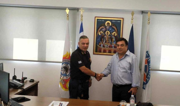 Δήμος Πύργου: Επισκέψεις Αντωνακόπουλου στην Αστυνομική Διεύθυνση και την Πυροσβεστική Υπηρεσία