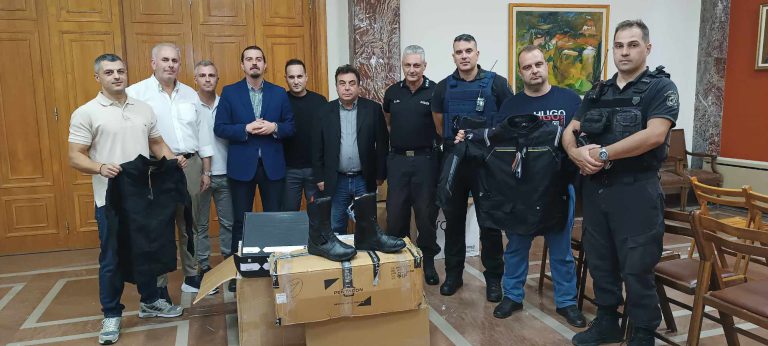 Δήμος Πύργου: Επιχορήγηση υλικοτεχνικού εξοπλισμού στις υπηρεσίες της Αστυνομικής Διεύθυνσης Ηλείας