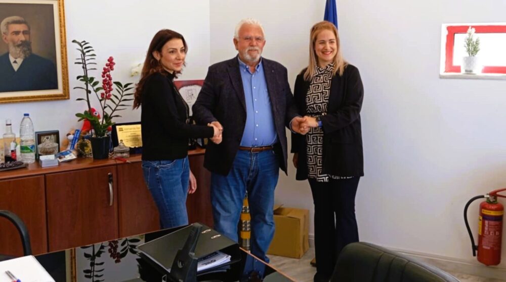 Aμαλιάδα: Δυο νέες μόνιμες υπαλλήλους του δήμου Ήλιδας όρκισε ο δήμαρχος Χρήστος Χριστοδουλόπουλος