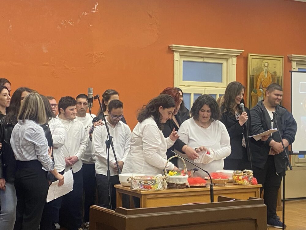 EEEEK Πύργου: Η Ανάσταση μέσα από τη δημιουργική έκφραση σπουδαστών και σπουδαστριών (pics)