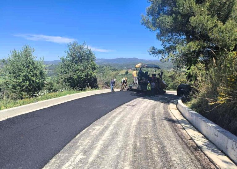 Δήμος Hλίδας: Ξεκίνησαν εργασίες ασφαλτόστρωσης στην Πηνεία
