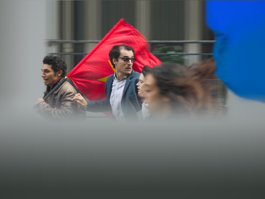 Mελέτη: Oι έξυπνοι άνθρωποι είναι πιο πιθανό να είναι... αριστεροί!