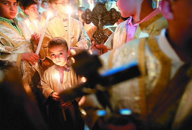 Ο Χριστιανισμός «επελαύνει» με 30 εκατ. νέους πιστούς ετησίως – Θα φτάσουν τα 3