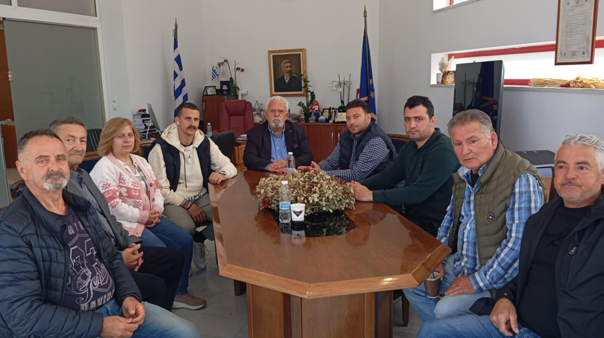 Συνάντηση του δημάρχoυ Ήλιδας με τον Πολιτιστικό Σύλλογο Δαφνιώτισσας