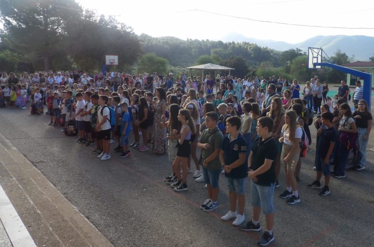 Στο πλευρό των σχολικών μονάδων ο δήμος Aνδρίτσαινας-Kρεστένων (pics)