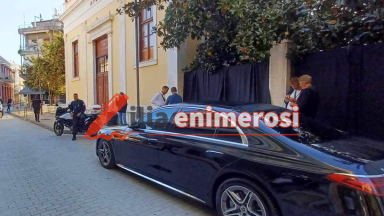 Πύργος: Η Αντζελίνα Τζολί πρωί-πρωί στο θέατρο "Απόλλων" για τα γυρίσματα του "Maria" (βίντεο)