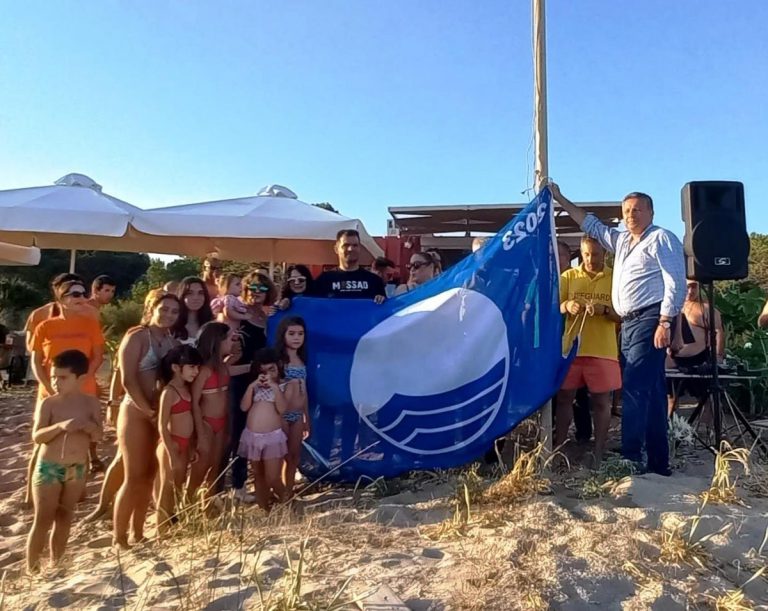 Δήμος Πηνειού: Γαλάζιες σημαίες κυματίζουν σε Αρκούδι