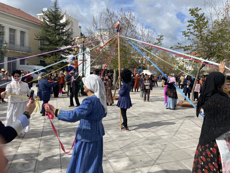 Πύργος: Tο Γαϊτανάκι κέρδισε το ενδιαφέρον του κόσμου (pics)