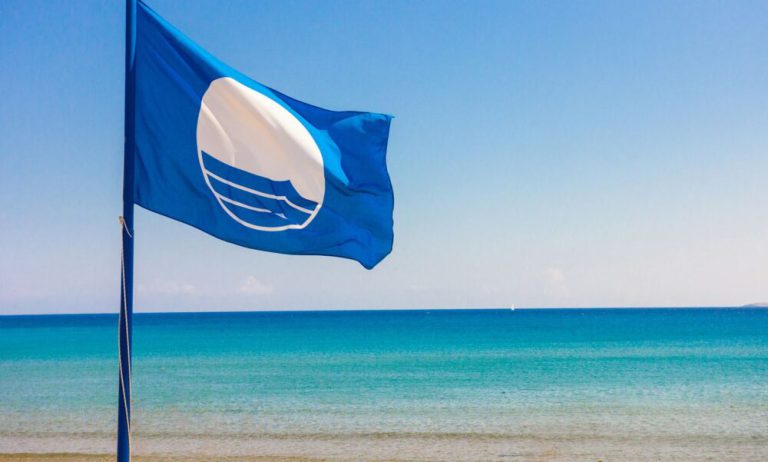 Δήμος Ήλιδας: Για ακόμα μία χρονιά στην παραλία της Kουρούτας θα ανεμίζει η «Γαλάζια Σημαία»!