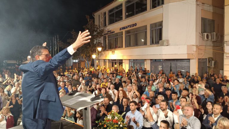 Ψήφος εμπιστοσύνης στην Γιάννη Λέντζα: Τέτοια συγκέντρωση δεν ξανάγινε στα Λεχαινά!