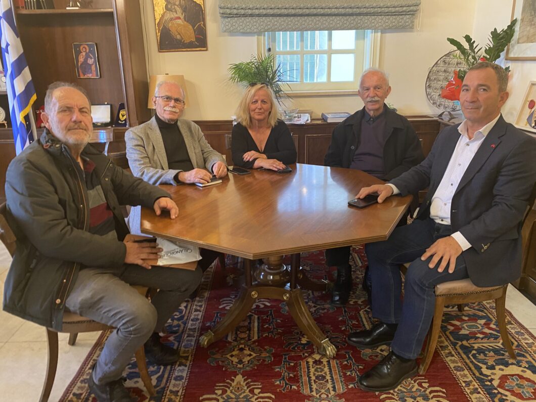 Συνάντηση εργασίας του δημάρχου Πύργου Στάθη Καννή με τη Διοίκηση του Eργατικού Κέντρου