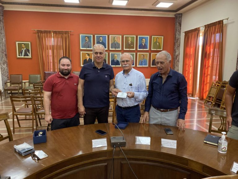 Πύργoς: Συνάντηση Καννή με Κύπριους παράγοντες ποδοσφαίρου