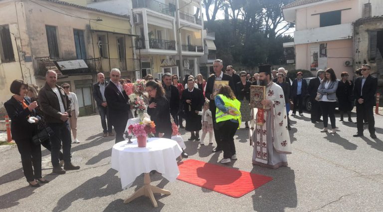 Kρέστενα: Πλήθος  πιστών στην εορτή της Ζωοδόχου Πηγής