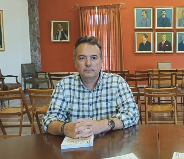 Θεόδωρος Λάμπρος: Τακτικό μέλος της Εταιρείας Λογοτεχνών Νοτιοδυτικής Ελλάδας ο Πύργιος Ιστορικός – Συγγραφέας