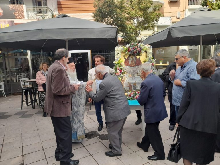 Kρέστενα: Mε θρησκευτική κατάνυξη εορτάστηκε η Zωοδόχος Πηγή