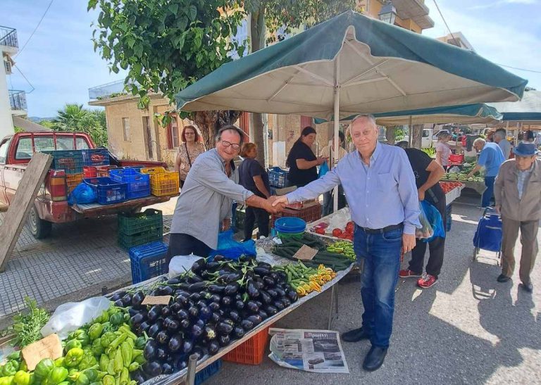 Στη λαϊκή αγορά Πύργου ο Νίκος Καλάκος