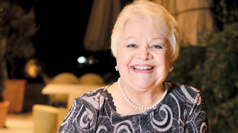 Δήμος Πύργου: Βραδιά τιμής στην Πυργιώτισσα Μαίρη Λίντα με μια συναυλία «ορόσημο»