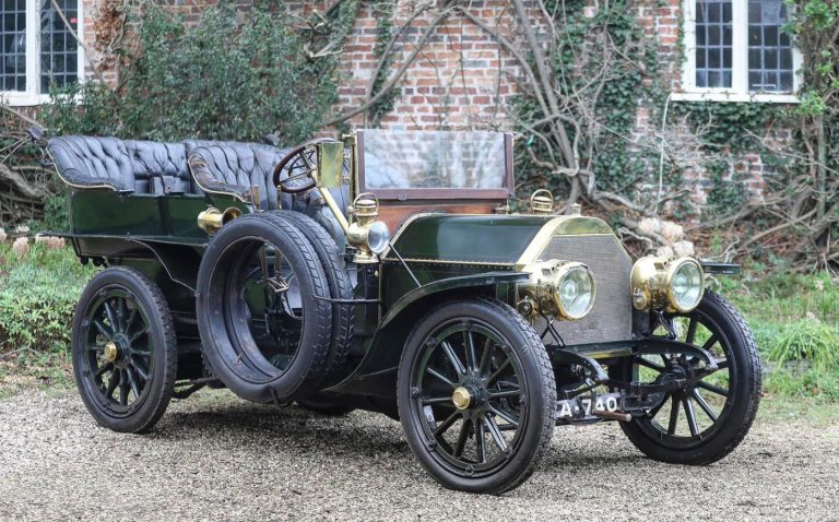 Mercedes του... 1902 πωλήθηκε για 11 εκατομμύρια δολάρια και έγινε η πιο ακριβή αντίκα! (video)