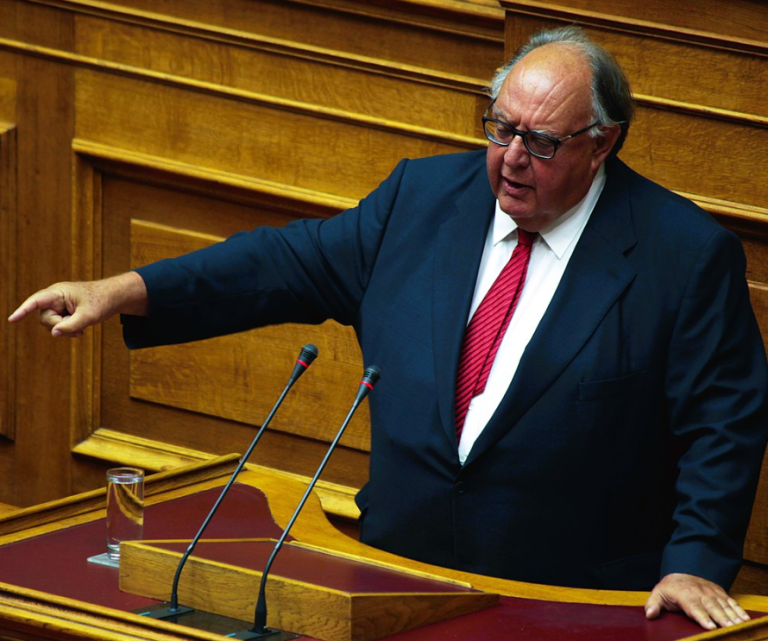 Πέθανε ο Θεόδωρος Πάγκαλος - Κορυφαίος πολιτικός που "έγραψε" ιστορία με την φράση "Μαζί τα φάγαμε"