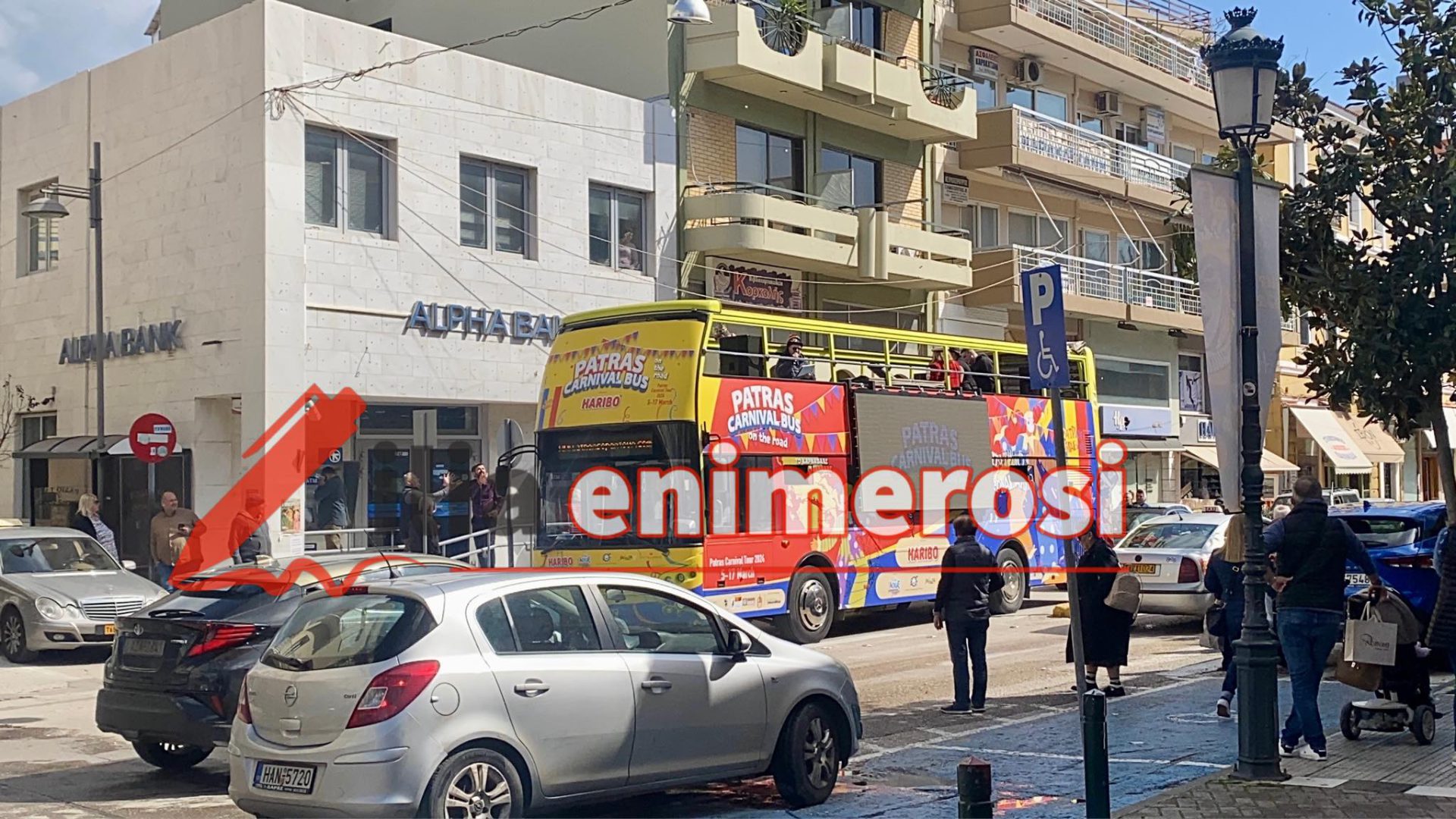 Πύργος: Το λεωφορείο του… Πατρινού καρναβαλιού (Patras CarnavaBUS) στους δρόμους της πόλης! (video)