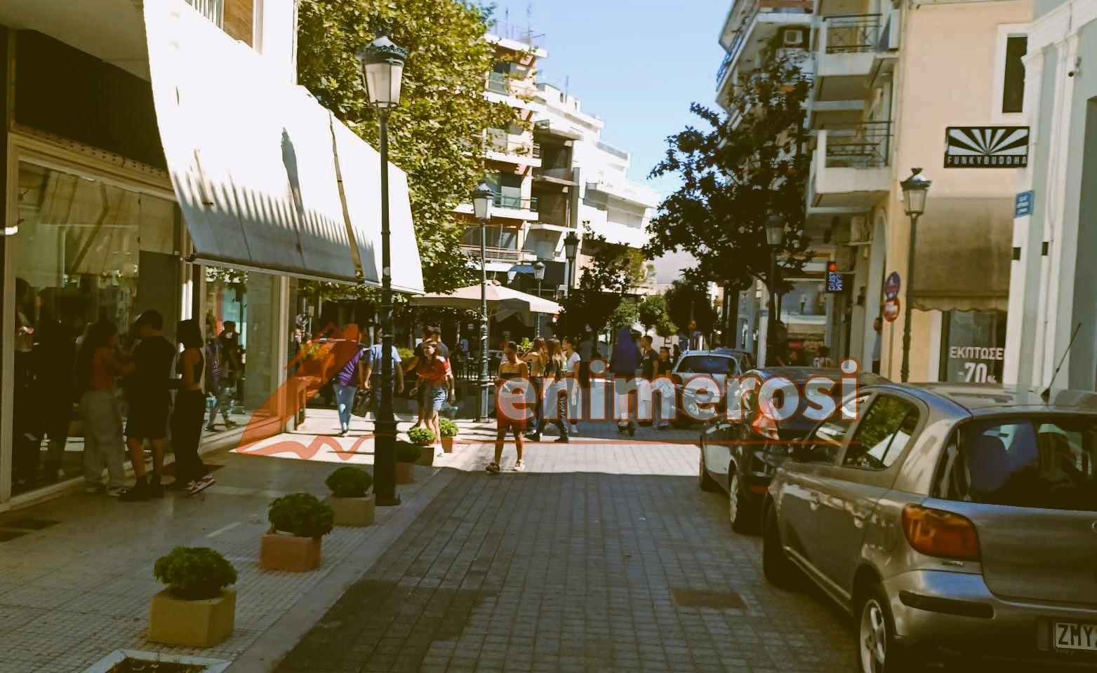 Πύργος: «Kοκκορομαχίες» στην πλατεία Ιατρίδη