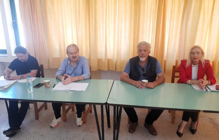 Kρέστενα: «Επί τάπητος» η ομαλή λειτουργία των σχολείων