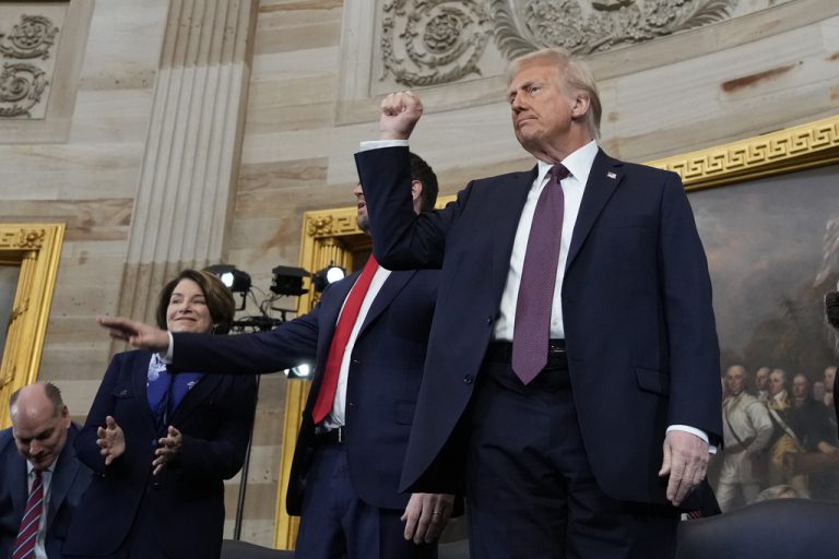 Ο Ντόναλντ Τραμπ ορκίστηκε (47ος) πρόεδρος των ΗΠΑ