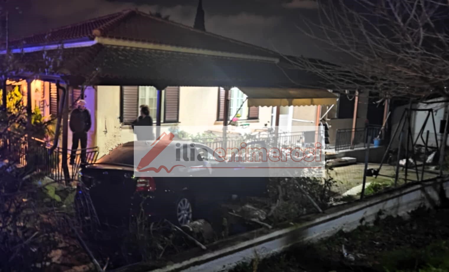 Πύργος: IX προσέκρουσε σε κολώνα και κατέληξε σε αυλή σπιτιού στο δρόμο Λαστείκα-Αγ. Γεώργιος – Σοβαρά τραυματισμένος ο οδηγός