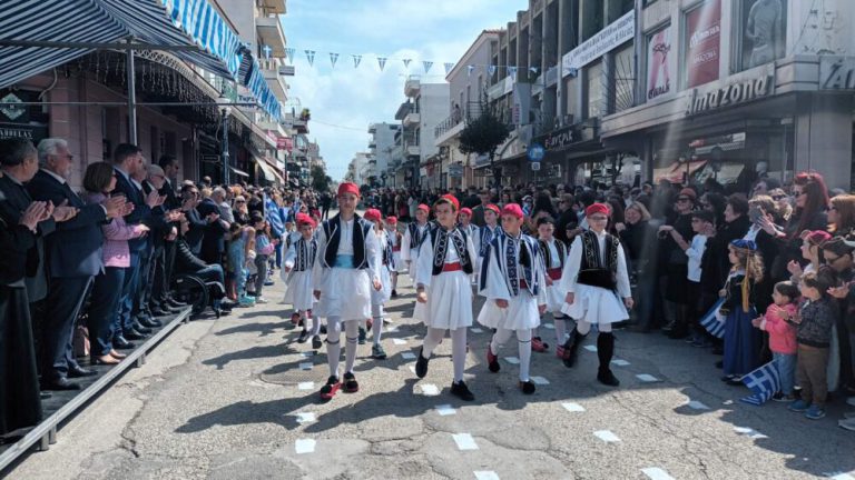 Aμαλιάδα: Με ιδιαίτερη λαμπρότητα και εθνική υπερηφάνεια ο Δήμος Ήλιδας γιόρτασε την επέτειο της εθνική μας Παλιγγενεσίας (pics)
