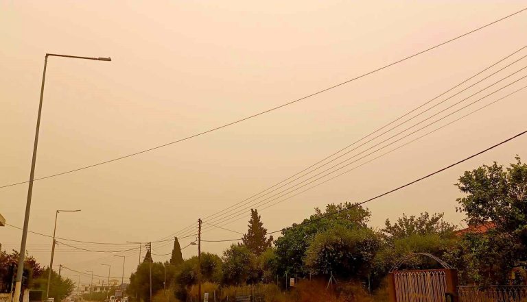 Καιρός: Προ των πυλών νέα θερμή εισβολή με 30άρια – Ισχυροί νοτιάδες και αφρικανική σκόνη σήμερα (13/3)