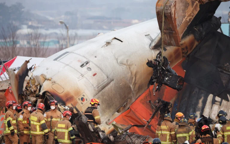 Συντριβή αερoπλάνου: Πώς κάποιοι επιβιώνουν όταν όλοι σκοτώνονται