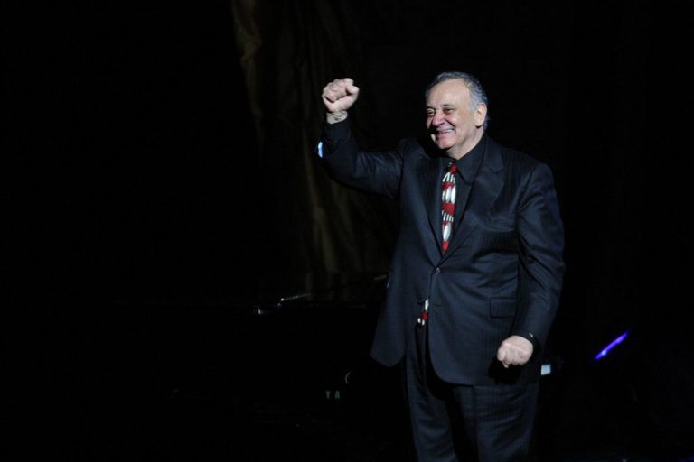 Angelo Badalamenti: Πέθανε ο κορυφαίος μουσικός συνθέτης και συνεργάτης του σκηνοθέτη David Lynch
