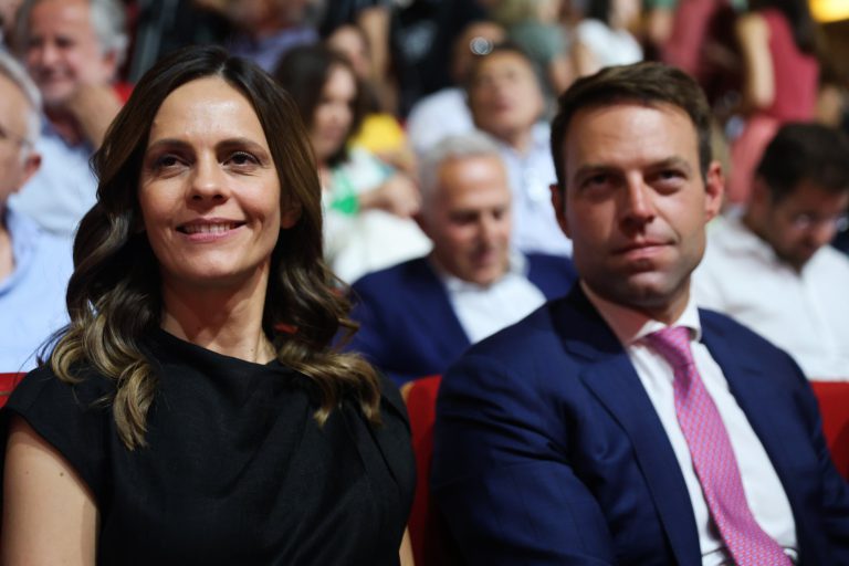 ΣΥΡΙΖΑ: Ποιοι βρίσκονται στο πλευρό της Αχτσιόγλου και ποιοι παλιοί στηρίζουν Κασσελάκη
