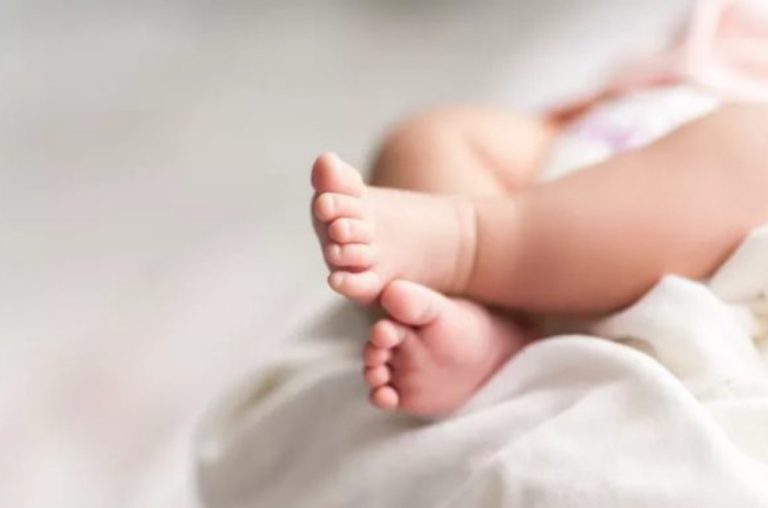 Πάτρα: Αποσωληνώθηκε το βρέφος - Συγκλονιστικό video όπου φαίνεται καθαρά η στιγμή που η καρδιά του χτυπά μόνη της ξανά!