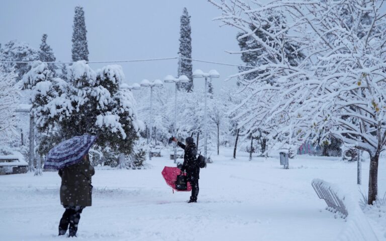Κακοκαιρία «Μπάρμπαρα»: Πού θα συνεχιστούν οι χιονοπτώσεις – Τι αναφέρουν οι νεότερες εκτιμήσεις της ΕΜΥ